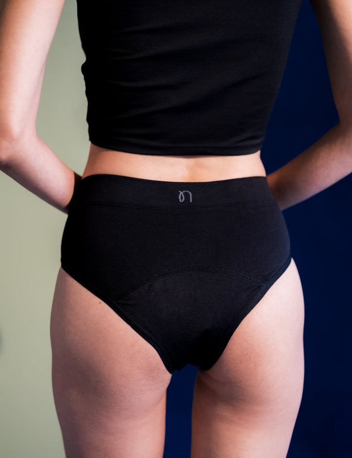 Moderate absorbent underwear - black